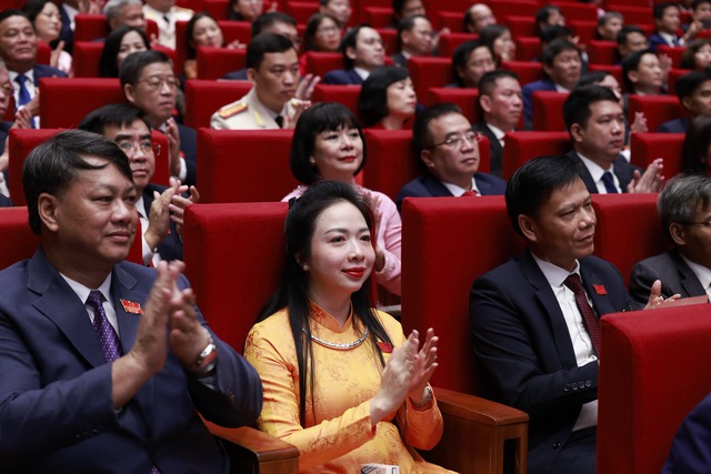 Khai mạc Đại hội Đảng bộ Hà Nội: Xây dựng Thủ đô “Văn hiến-Văn minh-Hiện đại”- Ảnh 5. Khai mạc Đại hội Đảng bộ Hà Nội: Xây dựng Thủ đô “Văn hiến-Văn minh-Hiện đại”- Ảnh 5.