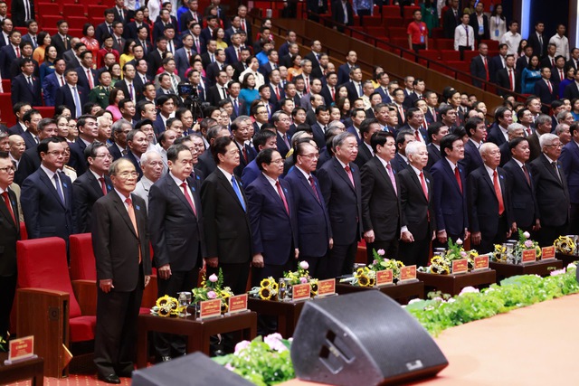 Khai mạc Đại hội Đảng bộ Hà Nội: Xây dựng Thủ đô “Văn hiến-Văn minh-Hiện đại”- Ảnh 1. Khai mạc Đại hội Đảng bộ Hà Nội: Xây dựng Thủ đô “Văn hiến-Văn minh-Hiện đại”- Ảnh 1.