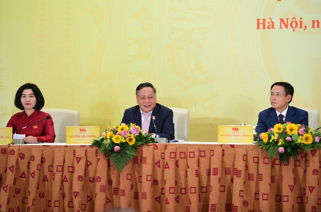 Hà Nội dự kiến tăng trưởng khoảng 8,3% năm 2025, hướng tới mục tiêu hai con số- Ảnh 1. Hà Nội dự kiến tăng trưởng khoảng 8,3% năm 2025, hướng tới mục tiêu hai con số- Ảnh 1.