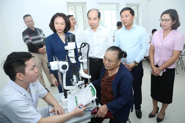 Chăm sóc sức khoẻ nhân dân vì một Thủ đô khoẻ mạnh- Ảnh 1. Chăm sóc sức khoẻ nhân dân vì một Thủ đô khoẻ mạnh- Ảnh 1.