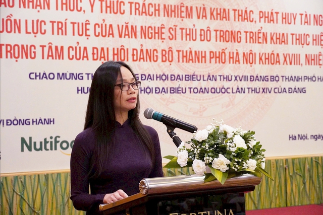 Phát huy nguồn lực, trí tuệ của văn nghệ sĩ Hà Nội trong sự nghiệp đổi mới Thủ đô- Ảnh 1. Phát huy nguồn lực, trí tuệ của văn nghệ sĩ Hà Nội trong sự nghiệp đổi mới Thủ đô- Ảnh 1.