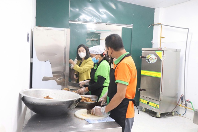 Kiểm tra đột xuất tại Trường Tiểu học Cự Khê và Kim Thư- Ảnh 5. Kiểm tra đột xuất tại Trường Tiểu học Cự Khê và Kim Thư- Ảnh 5.