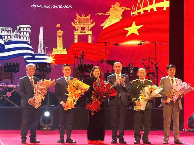 Chương trình nghệ thuật Việt Nam - Cuba: 65 năm nghĩa tình son sắt- Ảnh 2. Chương trình nghệ thuật Việt Nam - Cuba: 65 năm nghĩa tình son sắt- Ảnh 2.