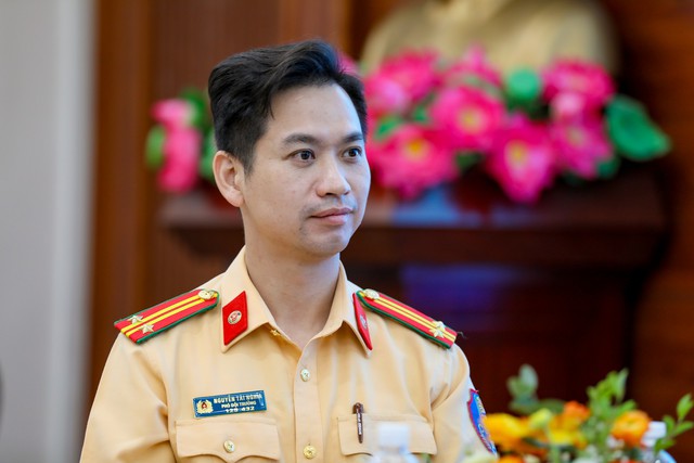 Cần hình thành thói quen sử dụng phương tiện công cộng- Ảnh 1. Cần hình thành thói quen sử dụng phương tiện công cộng- Ảnh 1.