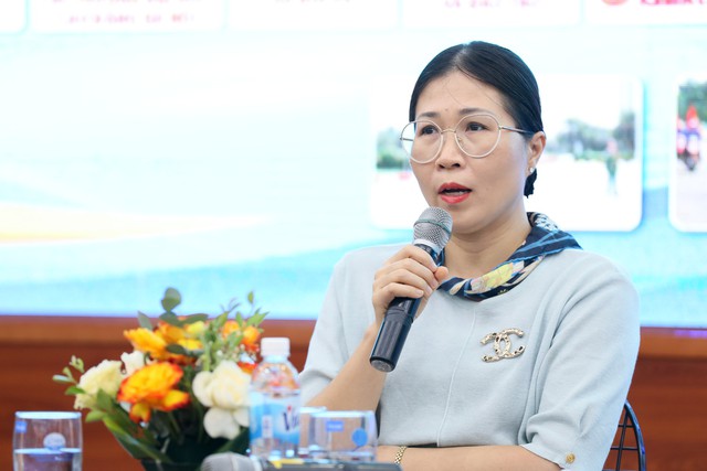 Cần hình thành thói quen sử dụng phương tiện công cộng- Ảnh 2. Cần hình thành thói quen sử dụng phương tiện công cộng- Ảnh 2.