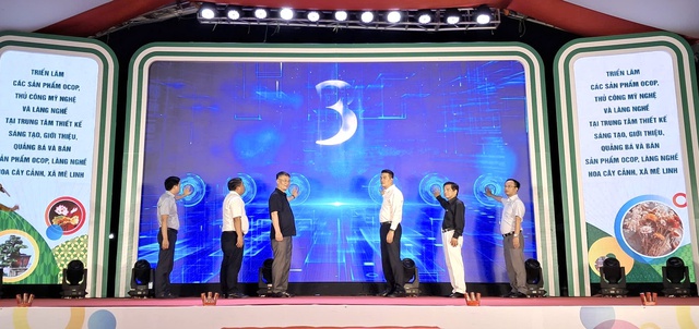 Khai mạc Triển lãm sản phẩm OCOP, thủ công mỹ nghệ, làng nghề Hà Nội- Ảnh 1.