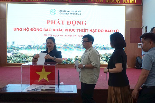 Sở VH&TT Hà Nội phát động ủng hộ đồng bào khắc phục thiệt hại do bão số 10 - Ảnh 1.