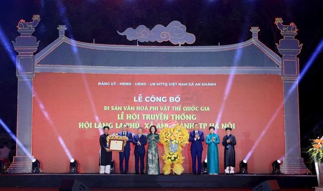 Lễ hội truyền thống làng La Phù được ghi danh Di sản Văn hóa phi vật thể quốc gia- Ảnh 1.