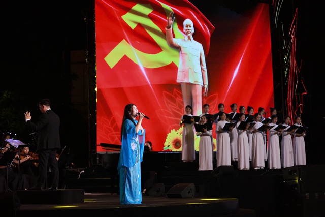 'Niềm tin Hà Nội': Trường ca chính luận – Vững tin dưới ngọn cờ của Đảng- Ảnh 2. 'Niềm tin Hà Nội': Trường ca chính luận – Vững tin dưới ngọn cờ của Đảng- Ảnh 2.
