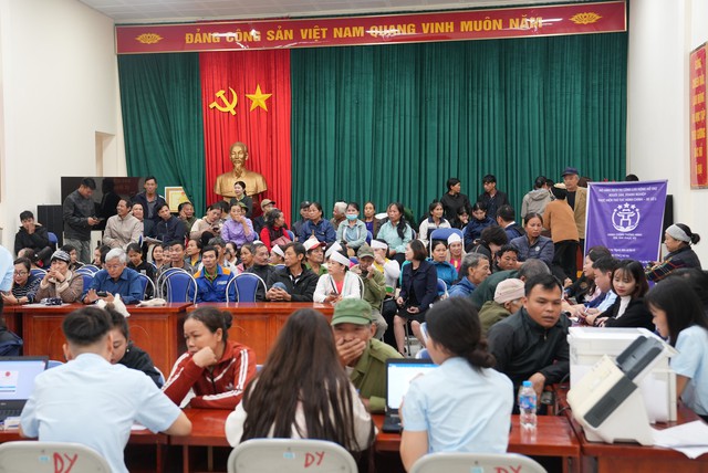 Đưa ‘dịch vụ công lưu động’ đến phục vụ đồng bào dân tộc thiểu số- Ảnh 2. Đưa ‘dịch vụ công lưu động’ đến phục vụ đồng bào dân tộc thiểu số- Ảnh 2.