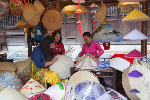 ‘Hội tụ Di sản’ – quảng bá hình ảnh làng nghề truyền thống - Ảnh 2. ‘Hội tụ Di sản’ – quảng bá hình ảnh làng nghề truyền thống - Ảnh 2.