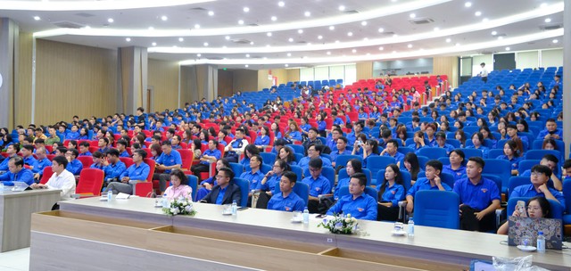 Thanh niên khối trường học Thủ đô: Tự tin, bản lĩnh, trách nhiệm- Ảnh 1.