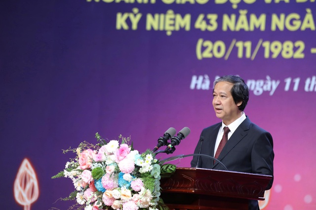 Ngành Giáo dục Thủ đô tuyên dương nhiều điển hình tiên tiến, nhà giáo tiêu biểu- Ảnh 3.