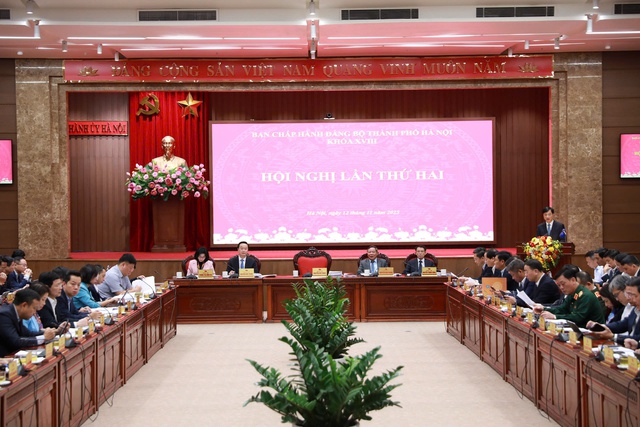 Giới thiệu nhân sự giữ các chức danh quan trọng của TP. Hà Nội- Ảnh 1. Giới thiệu nhân sự giữ các chức danh quan trọng của TP. Hà Nội- Ảnh 1.