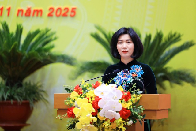 Đồng chí Phùng Thị Hồng Hà được bầu giữ chức Chủ tịch HĐND TP. Hà Nội nhiệm kỳ 2021-2026- Ảnh 1. Đồng chí Phùng Thị Hồng Hà được bầu giữ chức Chủ tịch HĐND TP. Hà Nội nhiệm kỳ 2021-2026- Ảnh 1.