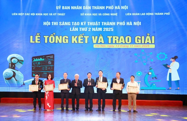 Tôn vinh sáng tạo có giá trị thực tiễn- Ảnh 3. Tôn vinh sáng tạo có giá trị thực tiễn- Ảnh 3.