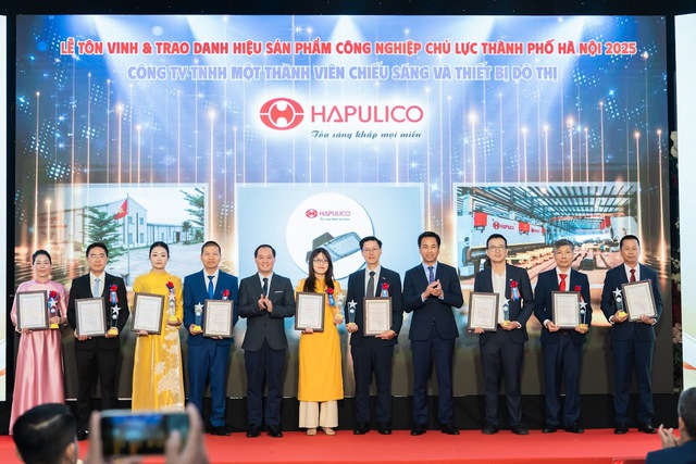 Hà Nội tôn vinh 35 sản phẩm công nghiệp chủ lực năm 2025- Ảnh 4. Hà Nội tôn vinh 35 sản phẩm công nghiệp chủ lực năm 2025- Ảnh 4.