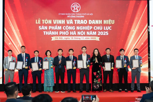 Hà Nội tôn vinh 35 sản phẩm công nghiệp chủ lực năm 2025- Ảnh 3. Hà Nội tôn vinh 35 sản phẩm công nghiệp chủ lực năm 2025- Ảnh 3.