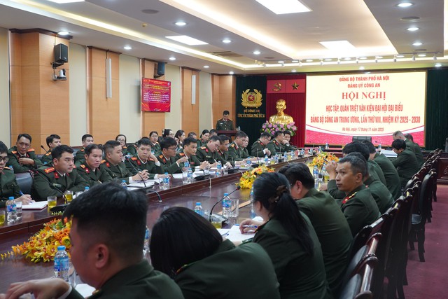 Công an Hà Nội học tập, quán triệt văn kiện Đại hội Đảng bộ Công an Trung ương lần thứ VIII- Ảnh 1. Công an Hà Nội học tập, quán triệt văn kiện Đại hội Đảng bộ Công an Trung ương lần thứ VIII- Ảnh 1.