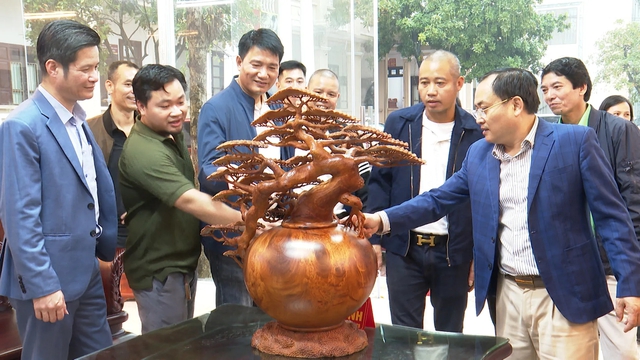 Làng nghề mộc Vạn Điểm tăng sức hút cho du lịch Thủ đô- Ảnh 2. Làng nghề mộc Vạn Điểm tăng sức hút cho du lịch Thủ đô- Ảnh 2.