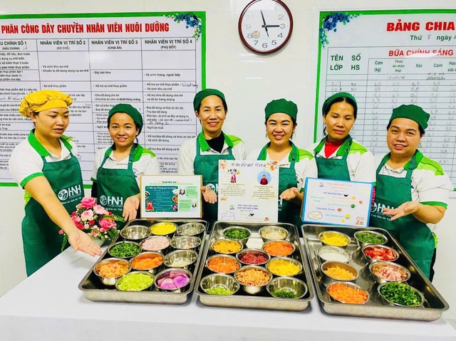 An an toàn thực phẩm trường học: Từ 'Ngày hội dinh dưỡng' đến các lớp tập huấn chuyên đề- Ảnh 1.