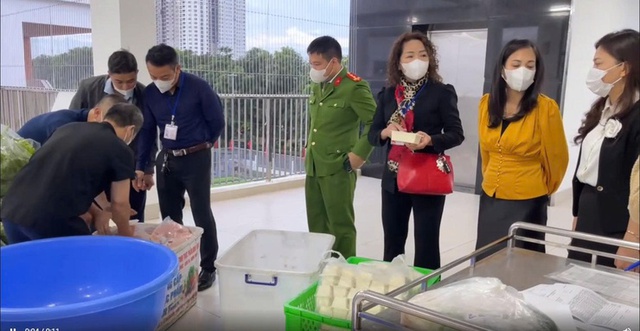 Bảo đảm an toàn thực phẩm trường học: Kiểm soát chặt chẽ từ nguồn sản xuất đến bàn ăn- Ảnh 1.