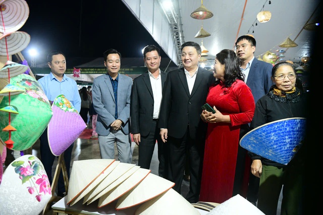 Khai mạc Triển lãm sản phẩm OCOP, làng nghề phục vụ du lịch tại Thanh Oai- Ảnh 3. Khai mạc Triển lãm sản phẩm OCOP, làng nghề phục vụ du lịch tại Thanh Oai- Ảnh 3.