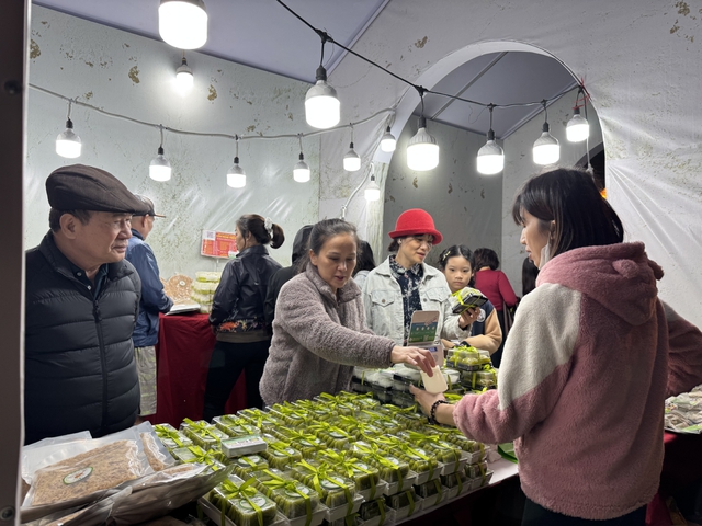 Ấn tượng Lễ khai mạc Festival Thu Hà Nội lần thứ 3 năm 2025- Ảnh 4.