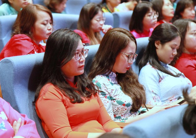 Ưu tiên đầu tư phát triển đội ngũ giáo viên đáp ứng yêu cầu đổi mới giáo dục- Ảnh 3. Ưu tiên đầu tư phát triển đội ngũ giáo viên đáp ứng yêu cầu đổi mới giáo dục- Ảnh 3.