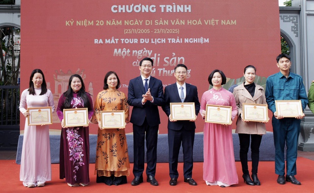 Hà Nội: Ra mắt Tour du lịch trải nghiệm 'Một ngày cùng di sản Phú Thượng'- Ảnh 4.