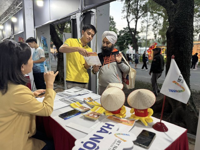 Festival Thu Hà Nội 2025: Gắn kết văn hóa và tăng trưởng du lịch- Ảnh 4.