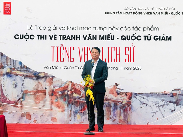 Trưng bày các tác phẩm đoạt giải cuộc thi vẽ tranh 'Tiếng vang lịch sử'- Ảnh 1.