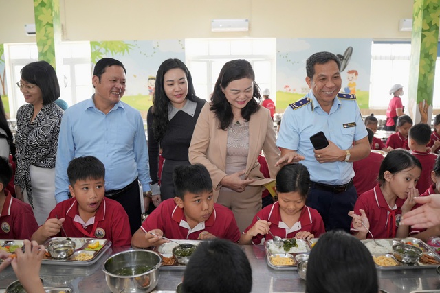 Nâng cao chất lượng công tác tổ chức bữa ăn bán trú cho học sinh- Ảnh 1.