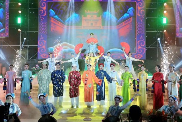 El turismo en Hanoi 'explota' gracias a una serie de festivales culturales y turísticos únicos - Foto 2.