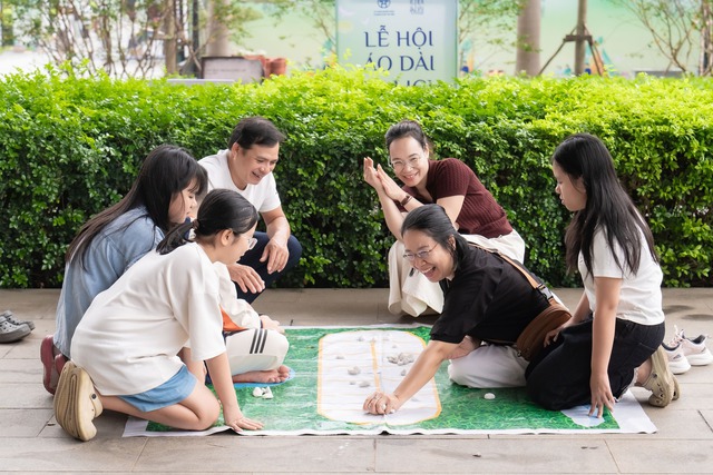 Gần 31 triệu lượt du khách đến Hà Nội trong 11 tháng- Ảnh 2.