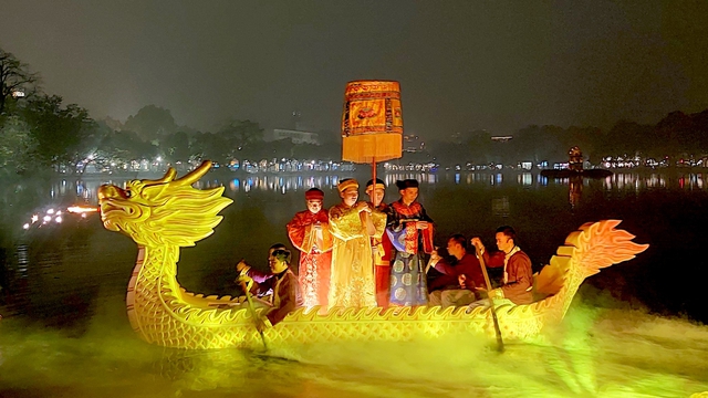 Hấp dẫn du lịch đêm Hà Nội- Ảnh 1.