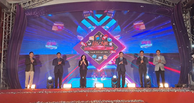 Khai mạc sự kiện 'Hà Nội đêm không ngủ-HaNoi Midnight Sale 2025' - Ảnh 1.