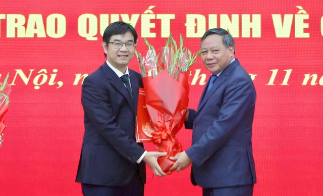 Đồng chí Bùi Huyền Mai được chỉ định giữ chức Bí thư Đảng ủy MTTQ Việt Nam TP. Hà Nội- Ảnh 2. Đồng chí Bùi Huyền Mai được chỉ định giữ chức Bí thư Đảng ủy MTTQ Việt Nam TP. Hà Nội- Ảnh 2.