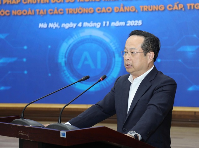 Thúc đẩy chuyển đổi số, dạy ngoại ngữ trong giáo dục nghề nghiệp- Ảnh 2. Thúc đẩy chuyển đổi số, dạy ngoại ngữ trong giáo dục nghề nghiệp- Ảnh 2.