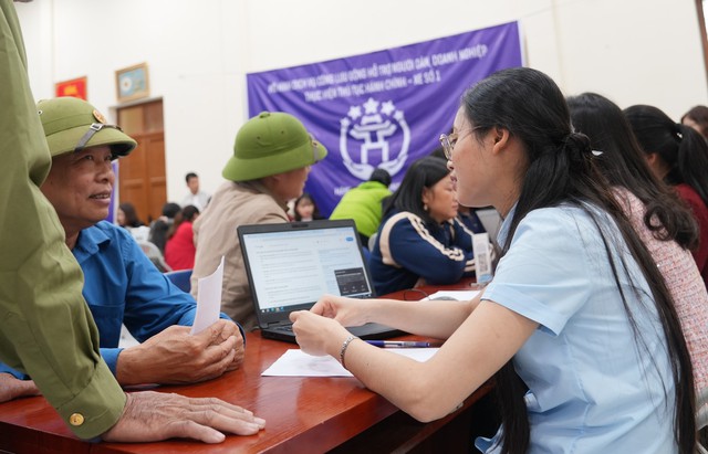 Thông qua 44 phương án đơn giản hóa thủ tục hành chính lĩnh vực Nội vụ- Ảnh 1. Thông qua 44 phương án đơn giản hóa thủ tục hành chính lĩnh vực Nội vụ- Ảnh 1.