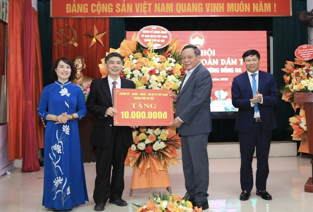 Lan tỏa tinh thần đại đoàn kết, xây dựng cộng đồng đáng sống- Ảnh 1. Lan tỏa tinh thần đại đoàn kết, xây dựng cộng đồng đáng sống- Ảnh 1.