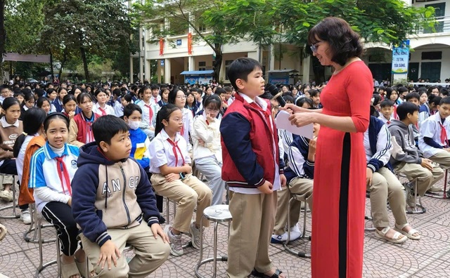 Lan tỏa tinh thần ‘Sống và làm việc theo Hiến pháp và pháp luật’- Ảnh 1. Lan tỏa tinh thần ‘Sống và làm việc theo Hiến pháp và pháp luật’- Ảnh 1.