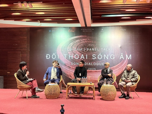 ‘Đối thoại sóng âm’: Bản sắc Việt qua thanh âm, ngôn ngữ và sáng tạo- Ảnh 1. ‘Đối thoại sóng âm’: Bản sắc Việt qua thanh âm, ngôn ngữ và sáng tạo- Ảnh 1.