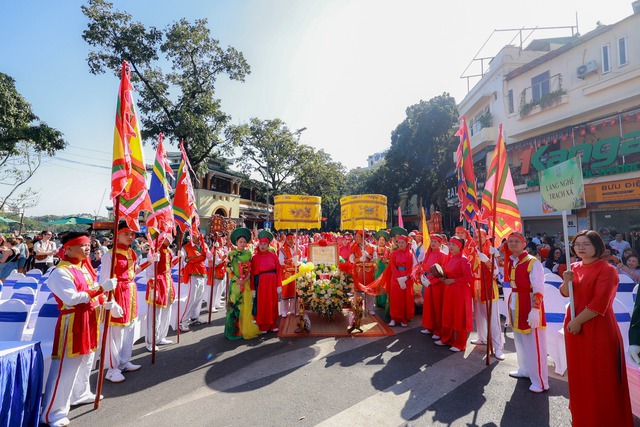 Vì sao ngành du lịch Thủ đô đón lượng khách và doanh thu kỷ lục?- Ảnh 3.