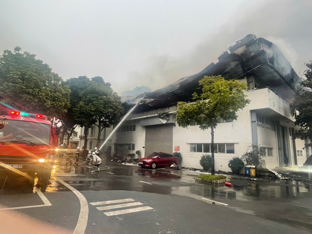 Hà Nội: Kịp thời khống chế đám cháy tại Nhà máy Bia Hà Nội- Ảnh 1.