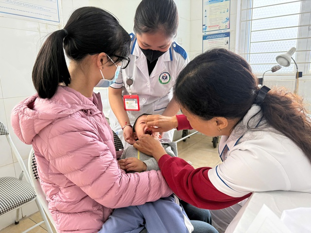 Triển khai chiến dịch bổ sung Vitamin A đợt II/2025- Ảnh 2.