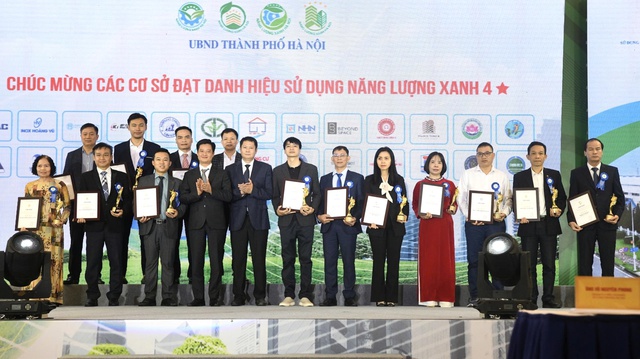 Hà Nội vinh danh 87 cơ sở, công trình sử dụng năng lượng xanh- Ảnh 2. Hà Nội vinh danh 87 cơ sở, công trình sử dụng năng lượng xanh- Ảnh 2.