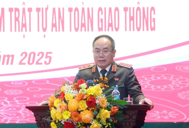 Công an TP. Hà Nội kích hoạt 'bộ não giao thông số', và vận hành 1.837 camera AI- Ảnh 2. Công an TP. Hà Nội kích hoạt 'bộ não giao thông số', và vận hành 1.837 camera AI- Ảnh 2.