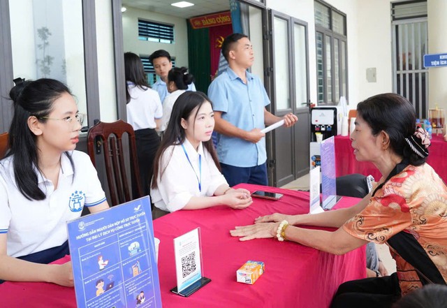 Tạo bước chuyển thực chất trong phục vụ người dân và doanh nghiệp- Ảnh 1. Tạo bước chuyển thực chất trong phục vụ người dân và doanh nghiệp- Ảnh 1.