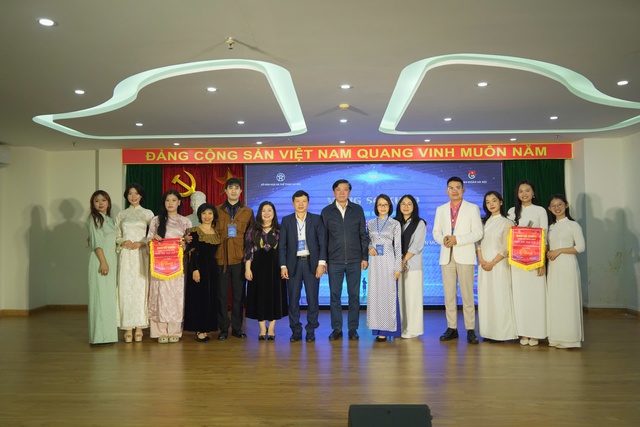 Tuổi trẻ Thủ đô: Bản lĩnh, sáng tạo, hội nhập trong kỷ nguyên mới- Ảnh 1. Tuổi trẻ Thủ đô: Bản lĩnh, sáng tạo, hội nhập trong kỷ nguyên mới- Ảnh 1.